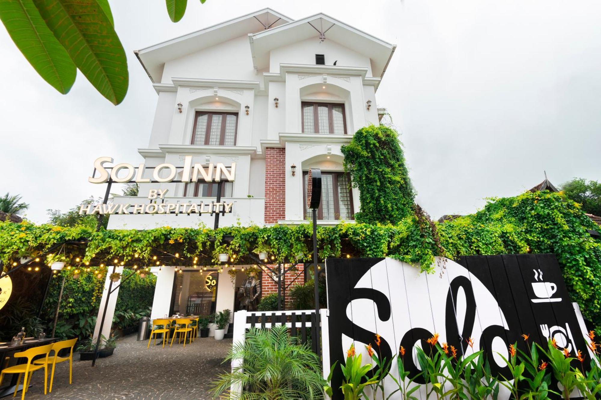 Solo Inn By Hawk Hospitality Kochi Exterior foto